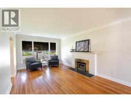 1203 Colborne ROAD - 7