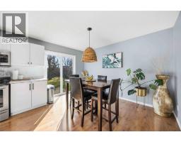 342 WILLOW CRESCENT - 11