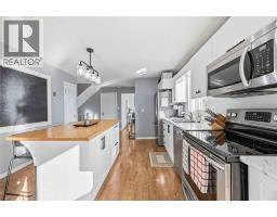 342 WILLOW CRESCENT - 15