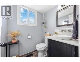 342 WILLOW CRESCENT - 19