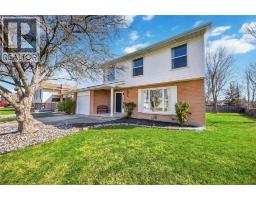 342 WILLOW CRESCENT - 2