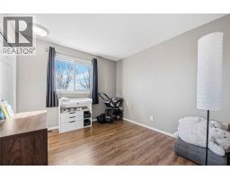 342 WILLOW CRESCENT - 24