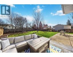 342 WILLOW CRESCENT - 43