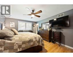 756 ST CLAIR PARKWAY - 28