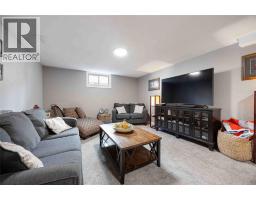 756 ST CLAIR PARKWAY - 33