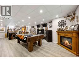 756 ST CLAIR PARKWAY - 35