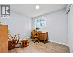 570 NIAGARA STREET - 19