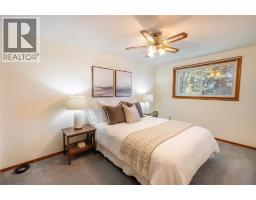 354 BENTINCK STREET - 15