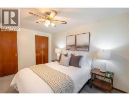 354 BENTINCK STREET - 16