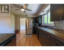 1221 SHERWOOD TRAIL - 7