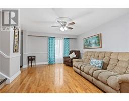 215 TRUDEAU DRIVE UnitNo. 26 - 5