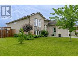 4052 APPLEWOOD DRIVE - 3