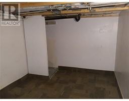 734 CAMPBELL STREET - 14