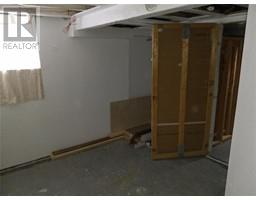 734 CAMPBELL STREET - 15
