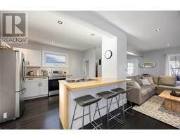 206 PARKER STREET - 12