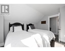 206 PARKER STREET - 26
