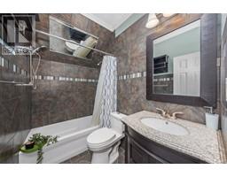 156 QUEEN STREET - 21