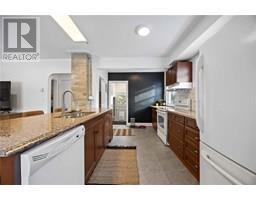 898 WOODLAND AVENUE - 10