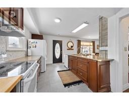 898 WOODLAND AVENUE - 12