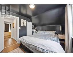 898 WOODLAND AVENUE - 19