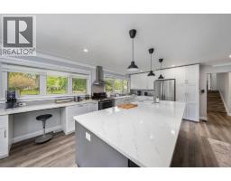 570 CATHCART BOULEVARD - 10
