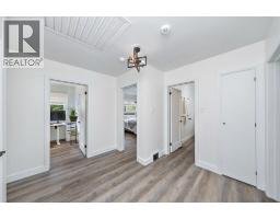 570 CATHCART BOULEVARD - 28