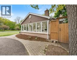 570 CATHCART BOULEVARD - 4