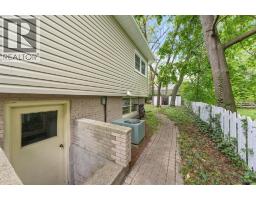 570 CATHCART BOULEVARD - 43