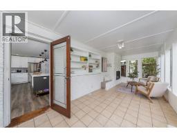 570 CATHCART BOULEVARD - 9