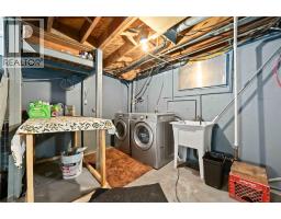 898 WOODLAND AVENUE - 24