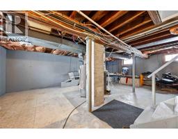 898 WOODLAND AVENUE - 25