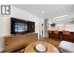 898 WOODLAND AVENUE - 5