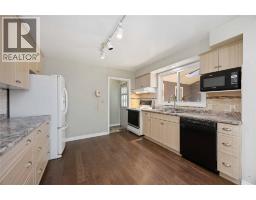 4767 St. Clair PARKWAY - 16