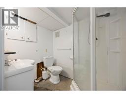 4767 St. Clair PARKWAY - 33