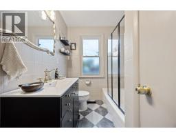 955 ERROL ROAD East - 13