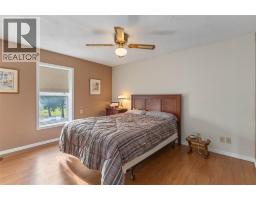 7884 BIRNHAM LINE - 32