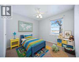 4767 St. Clair PARKWAY - 28