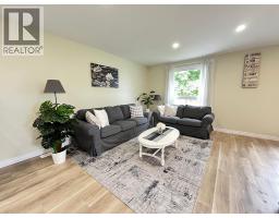 1578 COUNCILLORS STREET - 2