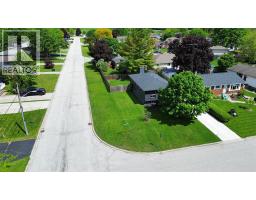 1578 COUNCILLORS STREET - 27