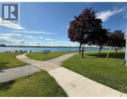 1578 COUNCILLORS STREET - 33