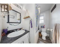 115 BROCK STREET North - 22