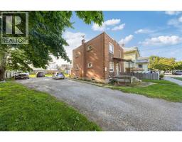 115 BROCK STREET North - 4