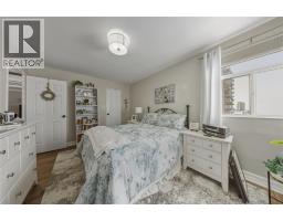 10 DERBY LANE UnitNo. 401 - 18