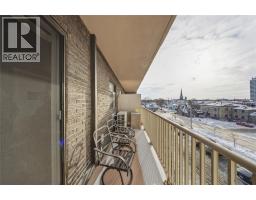 10 DERBY LANE UnitNo. 401 - 4