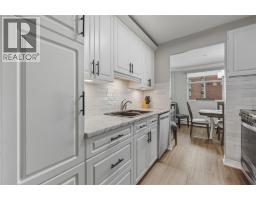 10 DERBY LANE UnitNo. 401 - 7