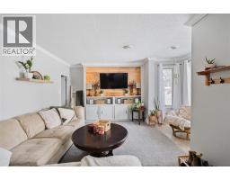 455 Princess STREET - 11