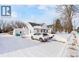 455 Princess STREET - 3