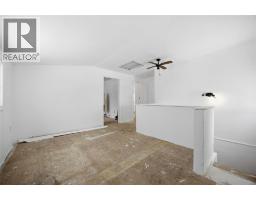 463 CONFEDERATION STREET - 22