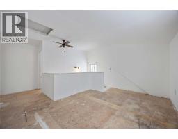 463 CONFEDERATION STREET - 23