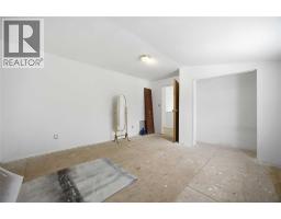 463 CONFEDERATION STREET - 27